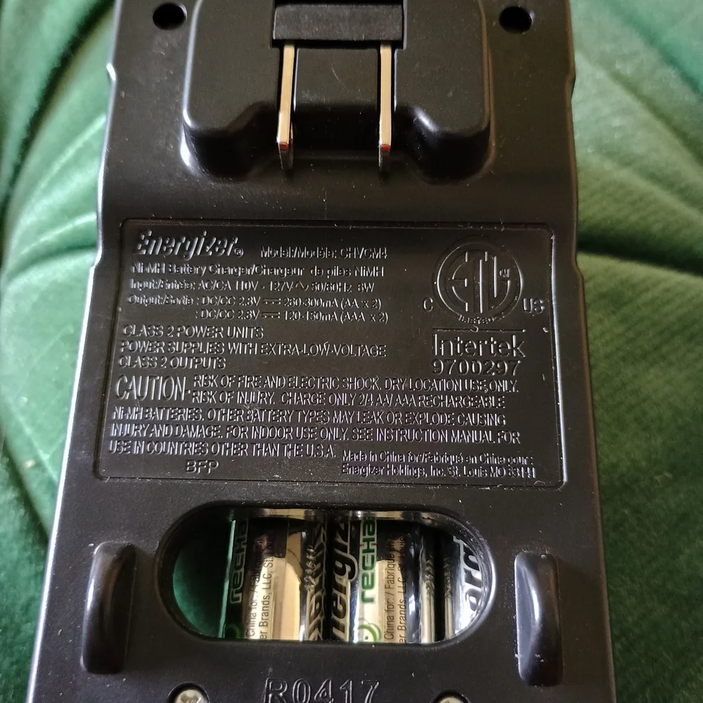 Energizer Black and Green Battery Charger